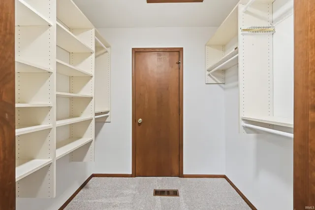 $319,900 | 5720 Bayside Drive, Fort Wayne, IN 46815