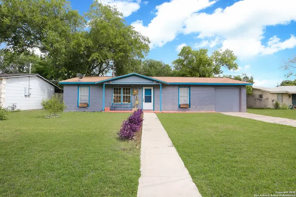 $199,900 | 246 Flintstone Lane, Universal City, TX 78148