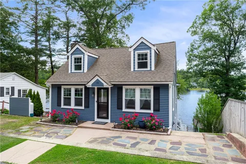 $799,900 | 26 Acres Of Pine Road, Coventry, RI 02816