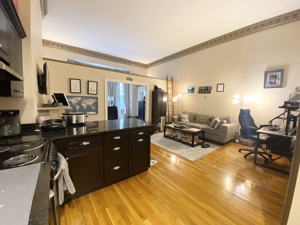 103 Beacon Street, Unit 4 Boston, MA 02116 - Photo 2 of 15