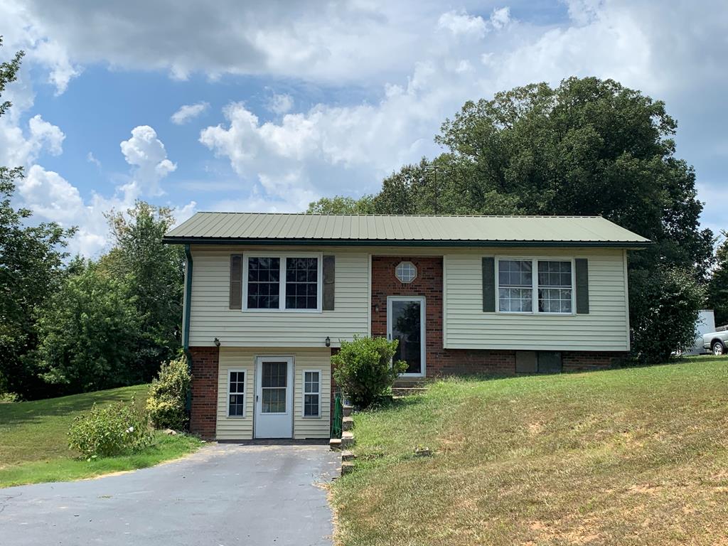 1163 Lambert Road Scottsville, KY 42164 - Photo 1 of 13 Gallery Image 1