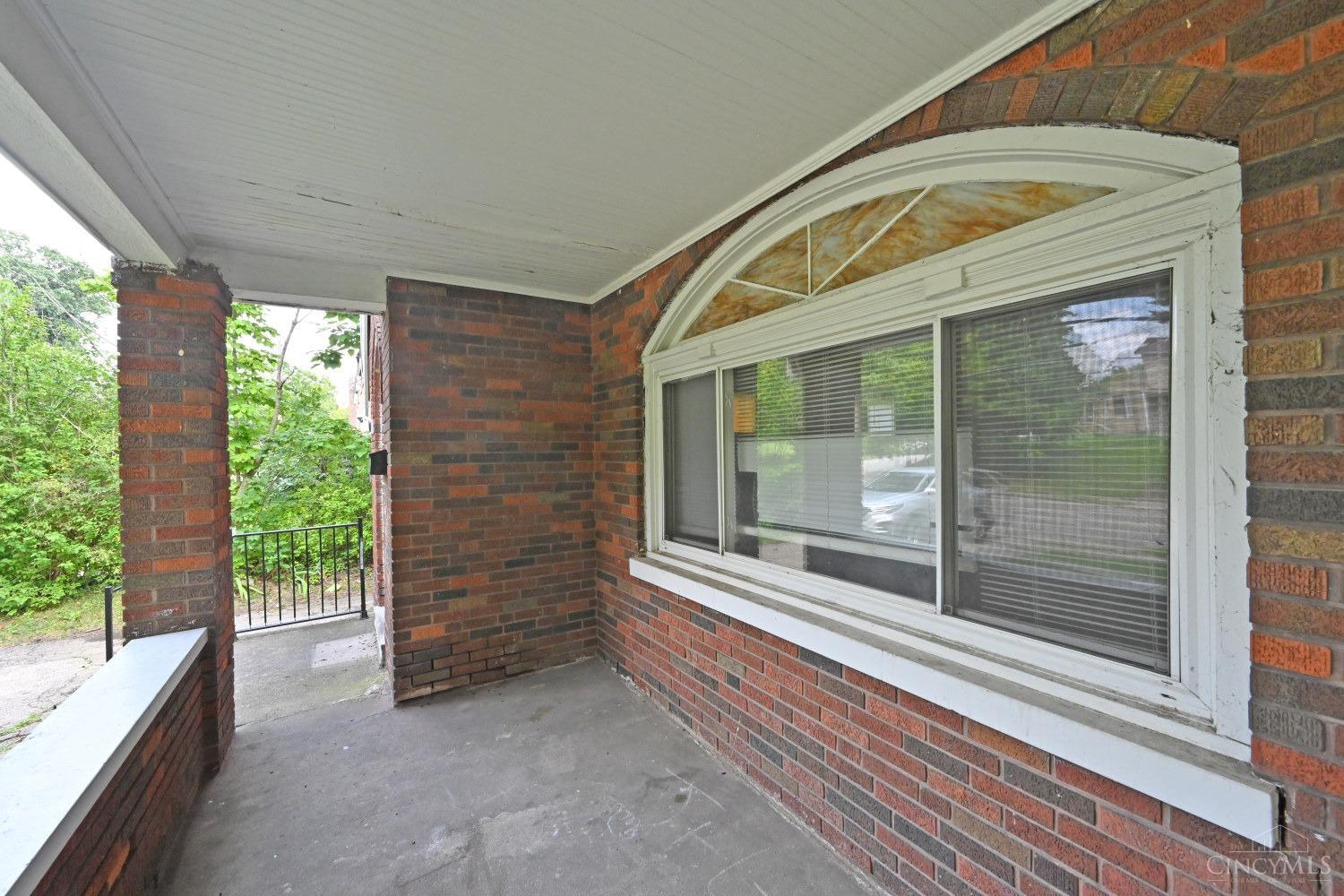 1309 Groesbeck Road Cincinnati, OH 45224 - Photo 5 of 27 Gallery Image 5