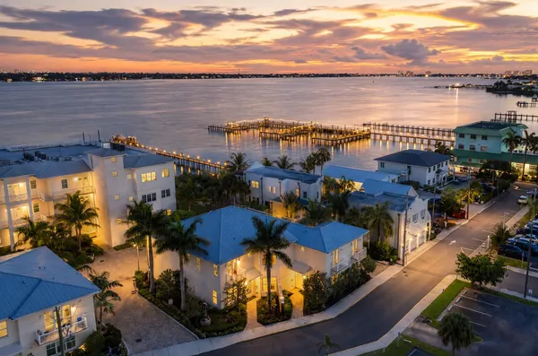 $1,995,000 | 55 Southeast Seminole Street, Unit A, Stuart, FL 34994