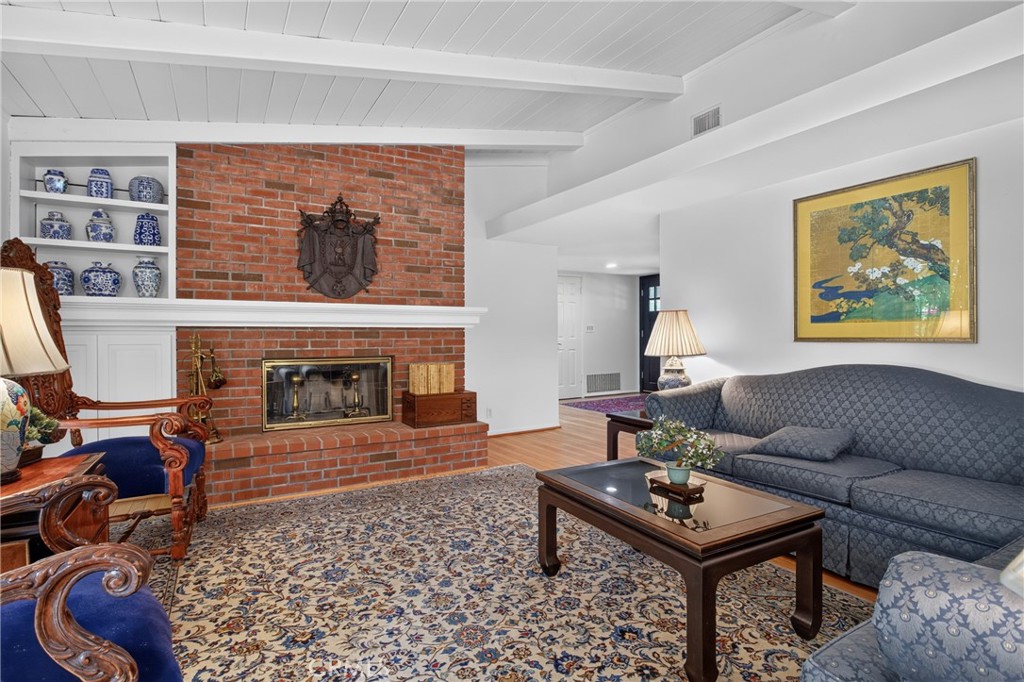 10315 Beckford Avenue Porter Ranch, CA 91326 - Photo 9 of 51