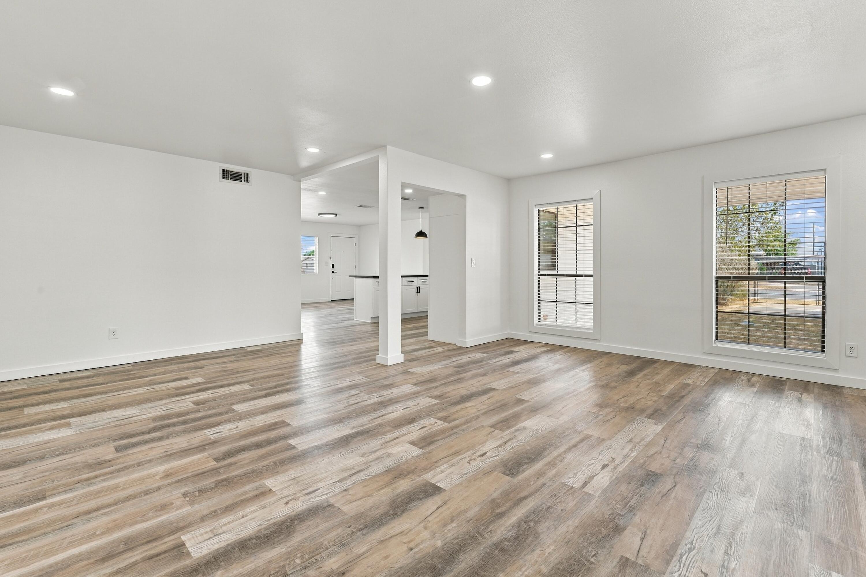 2001 65th Street Lubbock, TX 79412 - Photo 12 of 24 DSC01593