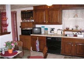 170 Chester Road Derry, NH 03038 - Photo 4 of 5