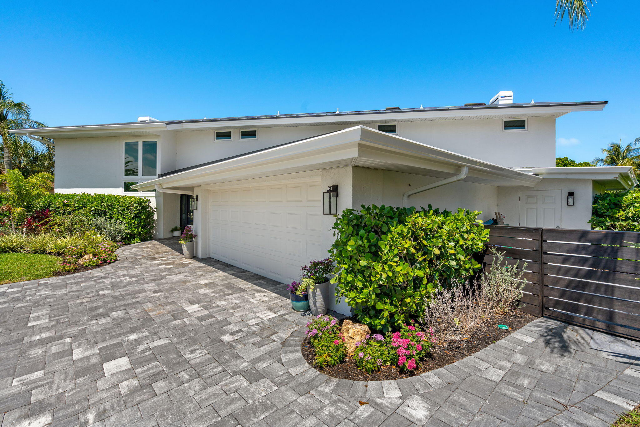 452 Sandy Key Melbourne Beach, FL 32951 - Photo 6 of 140 4-web-or-mls-DSC06927