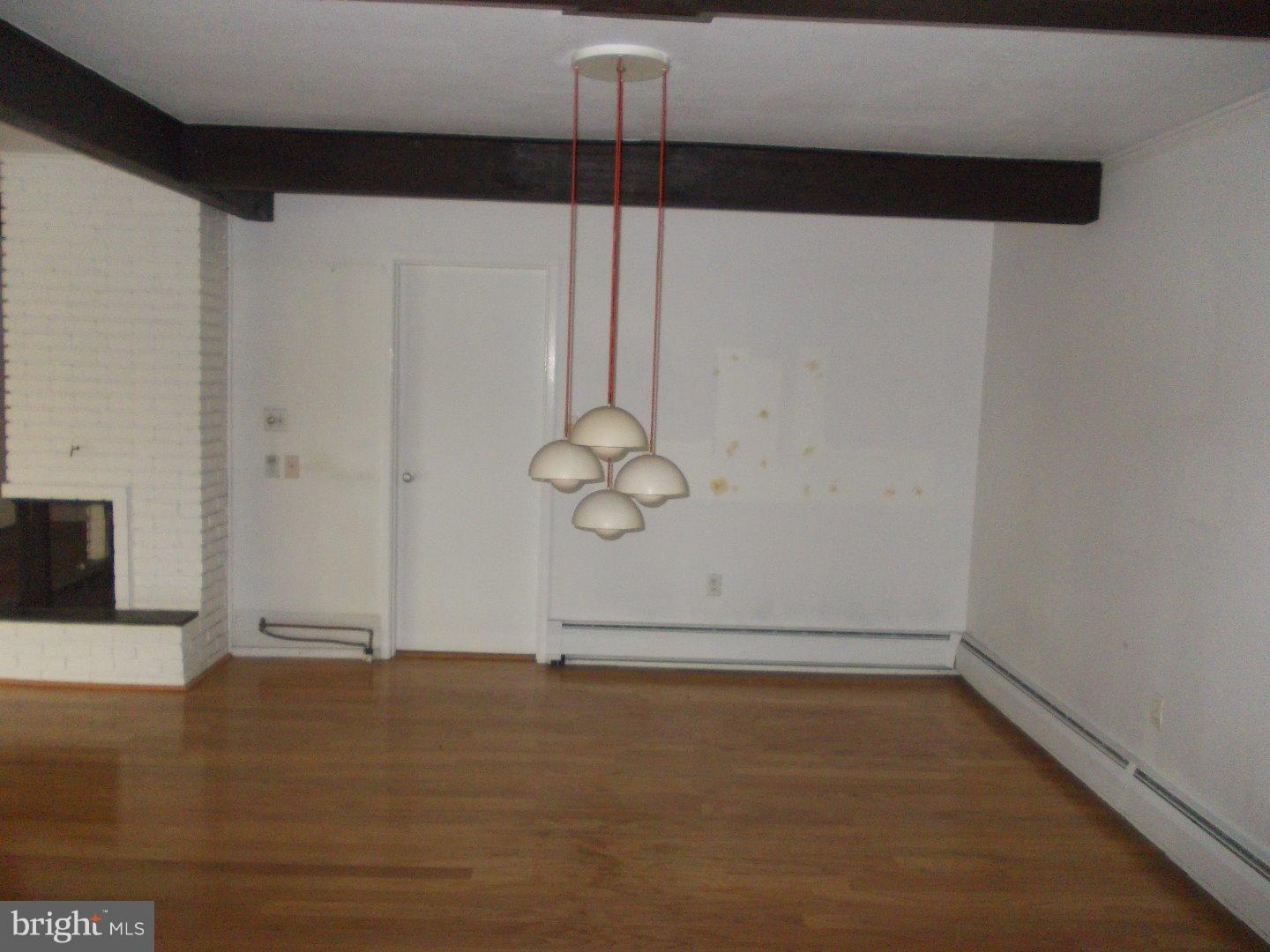 8 Foxglove Road Levittown, PA 19056 - Photo 11 of 25 Dining Room