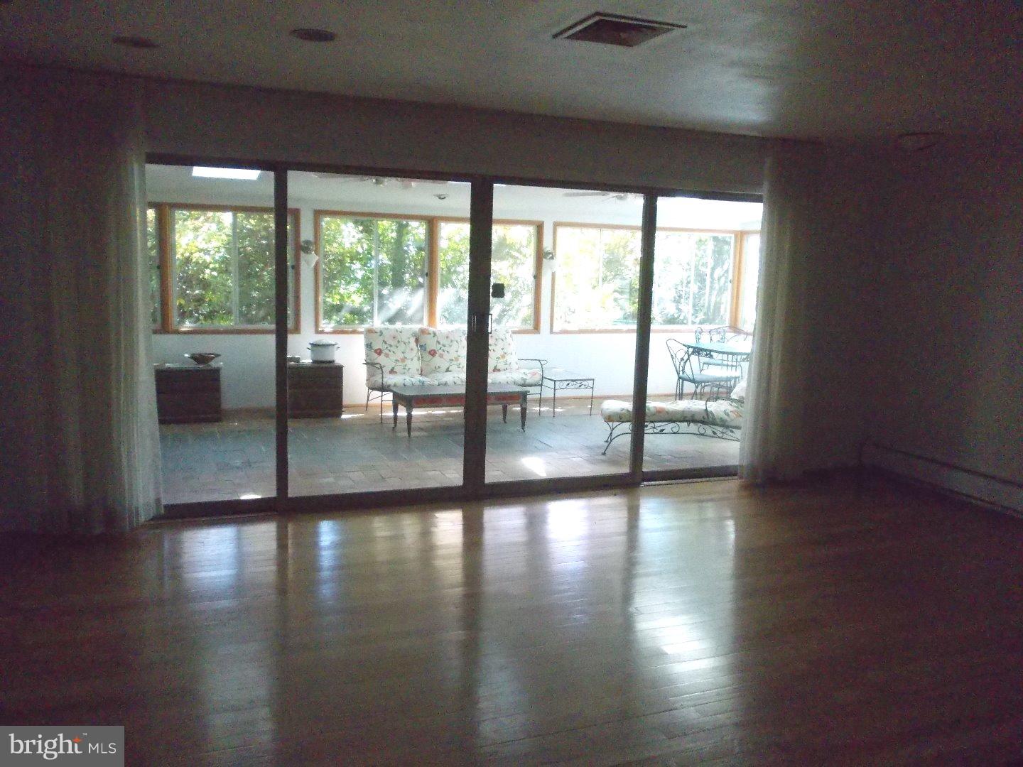 8 Foxglove Road Levittown, PA 19056 - Photo 14 of 25 Living Room