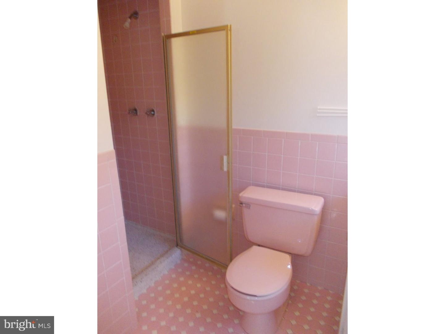 8 Foxglove Road Levittown, PA 19056 - Photo 24 of 25 Bathroom