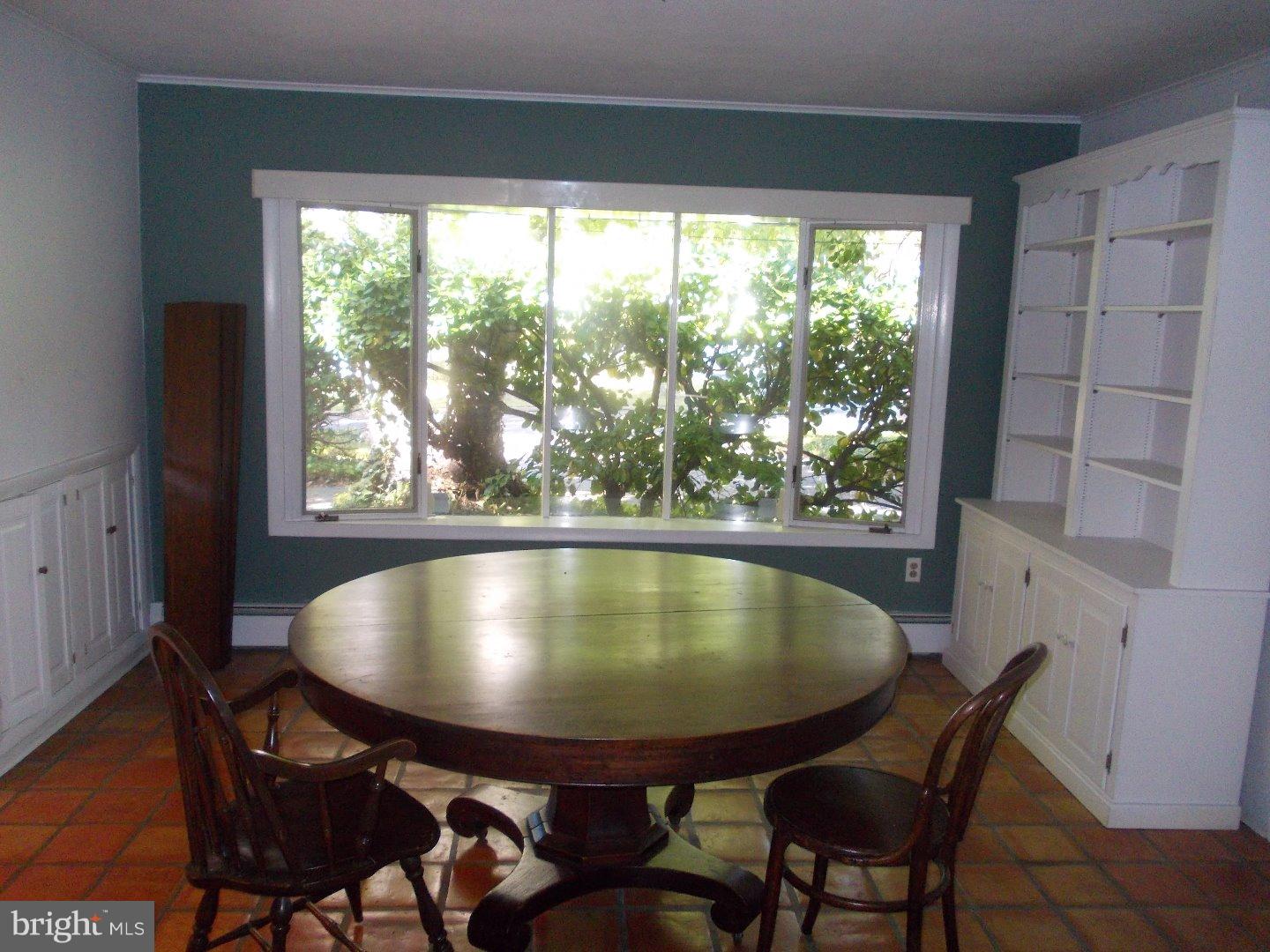 8 Foxglove Road Levittown, PA 19056 - Photo 7 of 25 Breakfast Room