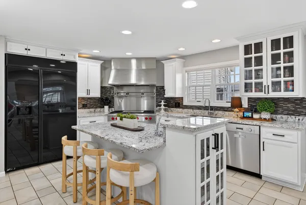 $949,900 | 3909 Forest Avenue, Downers Grove, IL 60515