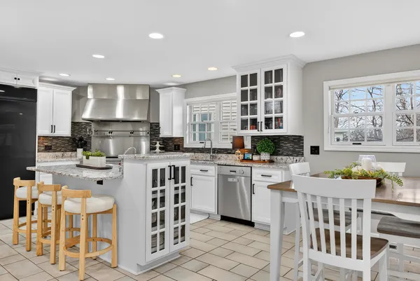 $949,900 | 3909 Forest Avenue, Downers Grove, IL 60515