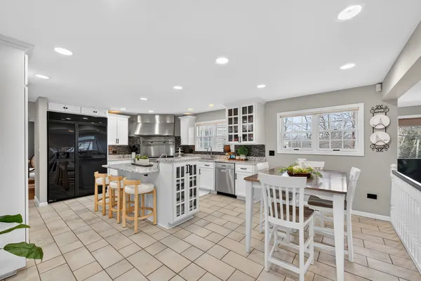$949,900 | 3909 Forest Avenue, Downers Grove, IL 60515