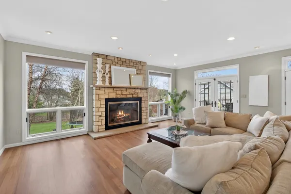 $949,900 | 3909 Forest Avenue, Downers Grove, IL 60515
