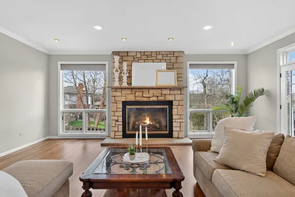 $949,900 | 3909 Forest Avenue, Downers Grove, IL 60515