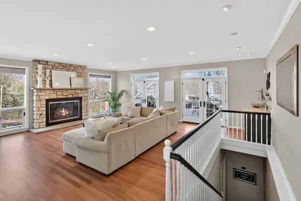 $949,900 | 3909 Forest Avenue, Downers Grove, IL 60515