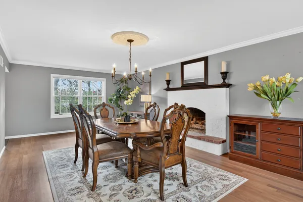 $949,900 | 3909 Forest Avenue, Downers Grove, IL 60515