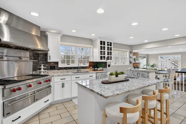 $949,900 | 3909 Forest Avenue, Downers Grove, IL 60515