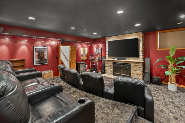 $949,900 | 3909 Forest Avenue, Downers Grove, IL 60515