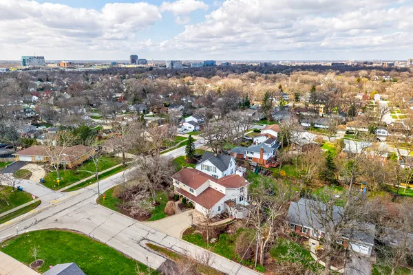 $949,900 | 3909 Forest Avenue, Downers Grove, IL 60515