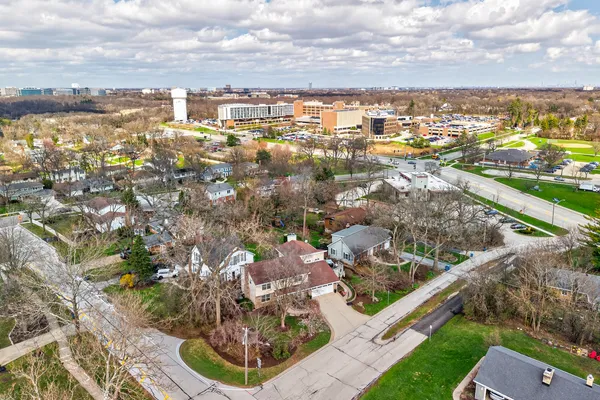 $949,900 | 3909 Forest Avenue, Downers Grove, IL 60515