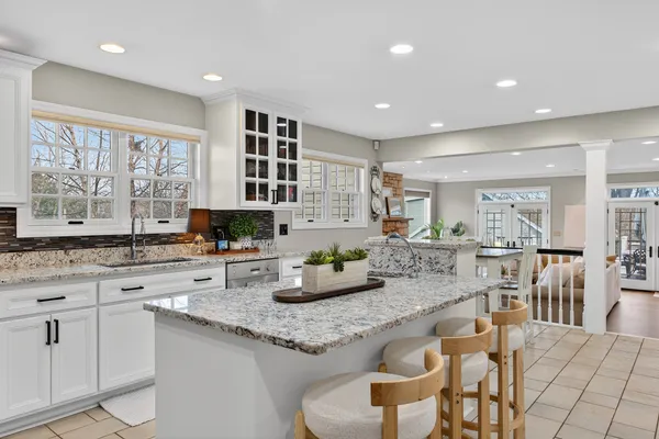 $949,900 | 3909 Forest Avenue, Downers Grove, IL 60515