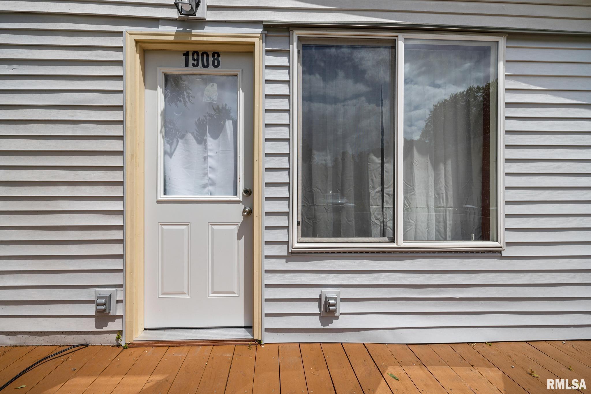 1908 American Street Pekin, IL 61554 - Photo 2 of 23