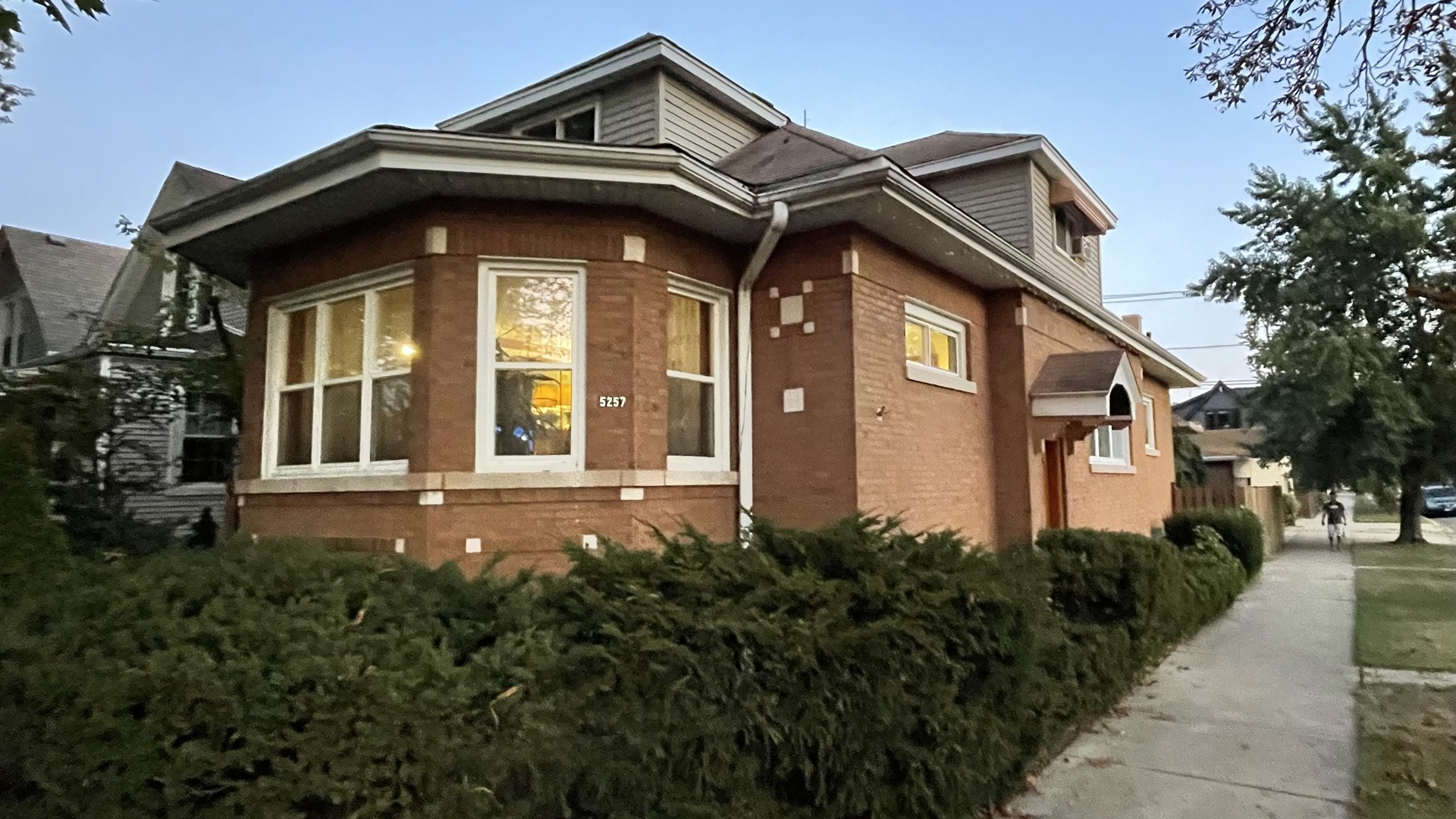 5257 West Berenice Ave  