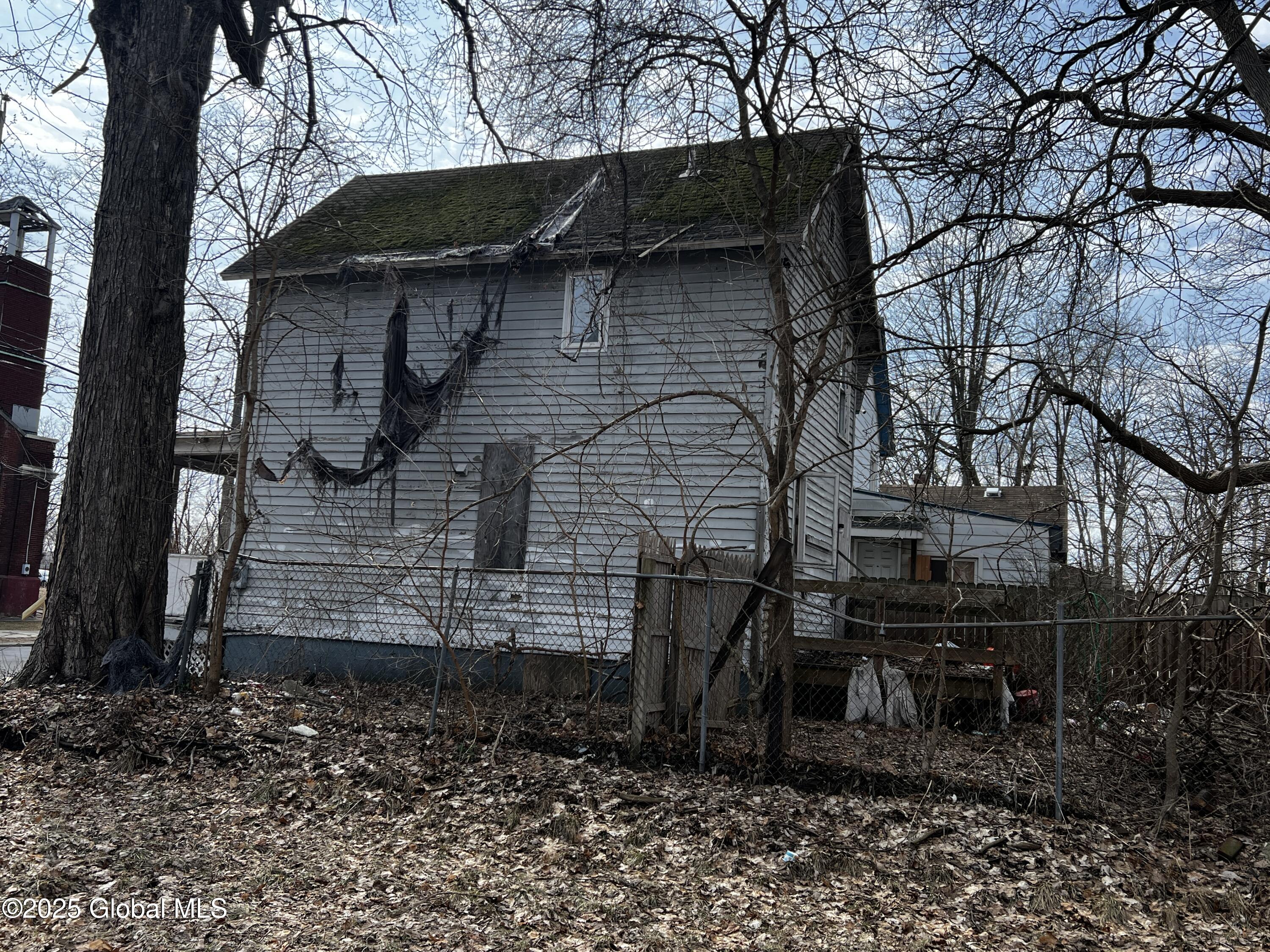 538 Schenectady Street Schenectady, NY 12307 - Photo 11 of 12 IMG_4943