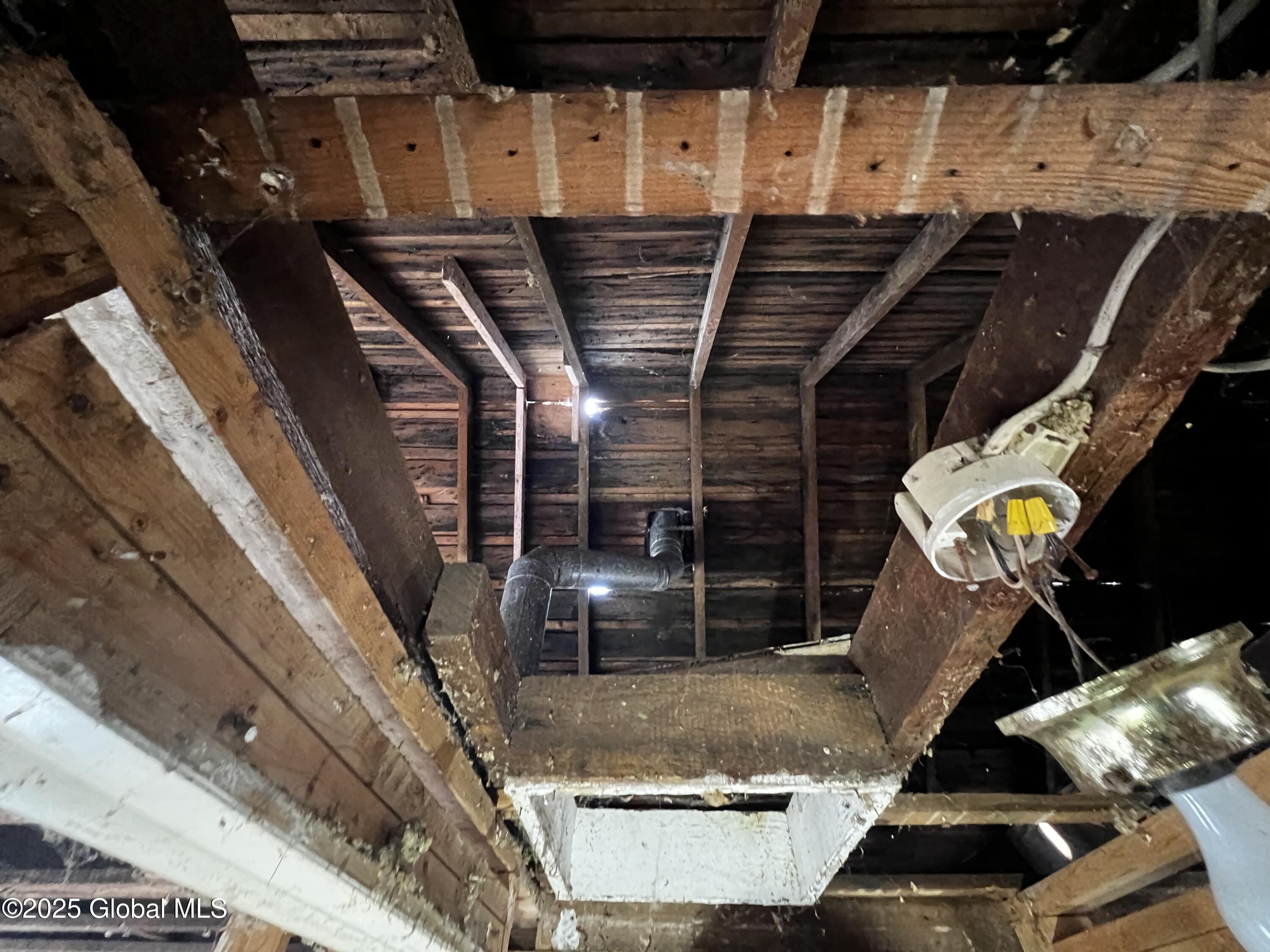 538 Schenectady Street Schenectady, NY 12307 - Photo 8 of 12 IMG_4939