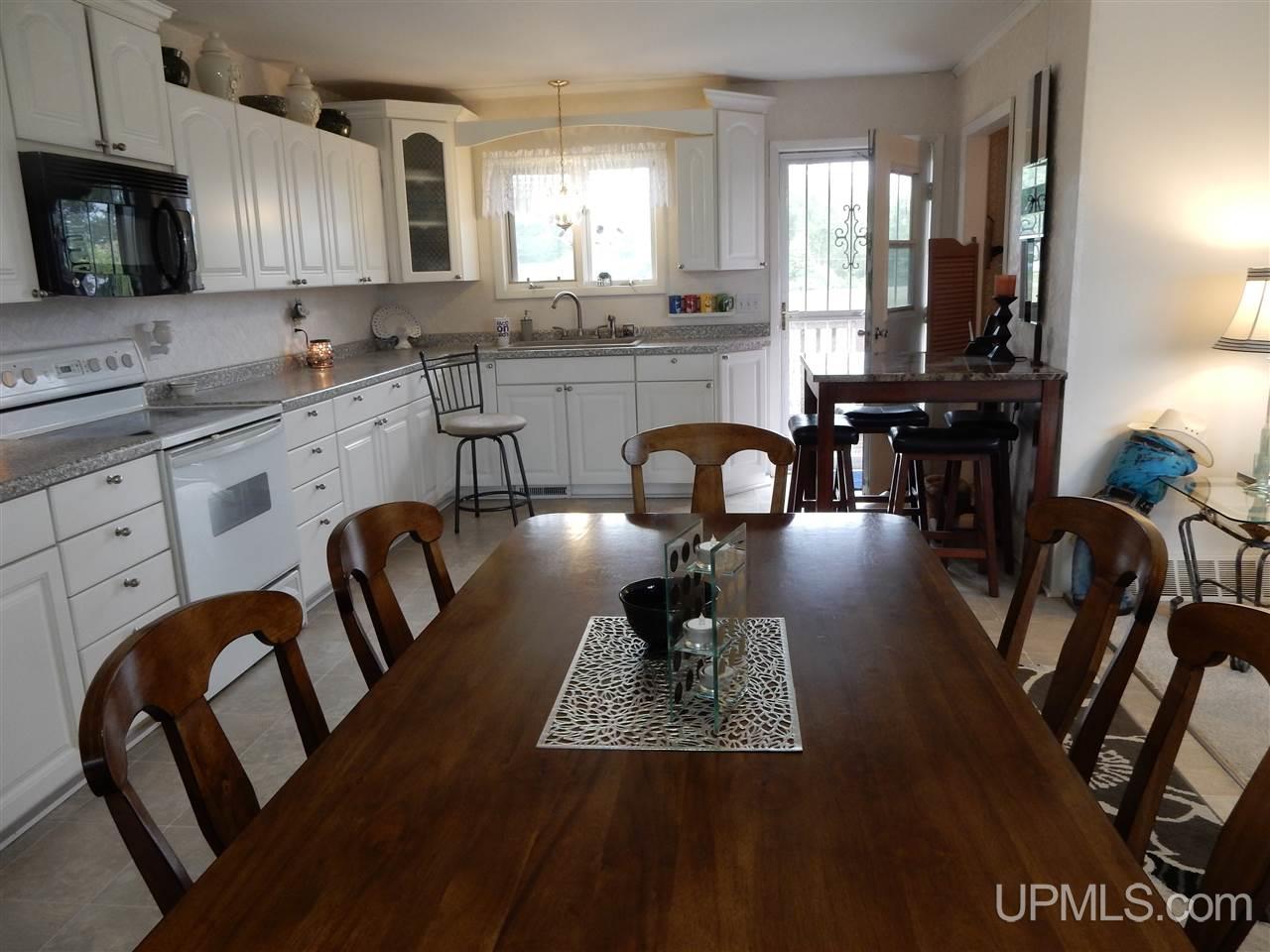W1331 County Road North Niagara, WI 54151 - Photo 7 of 18 Gallery Image 7