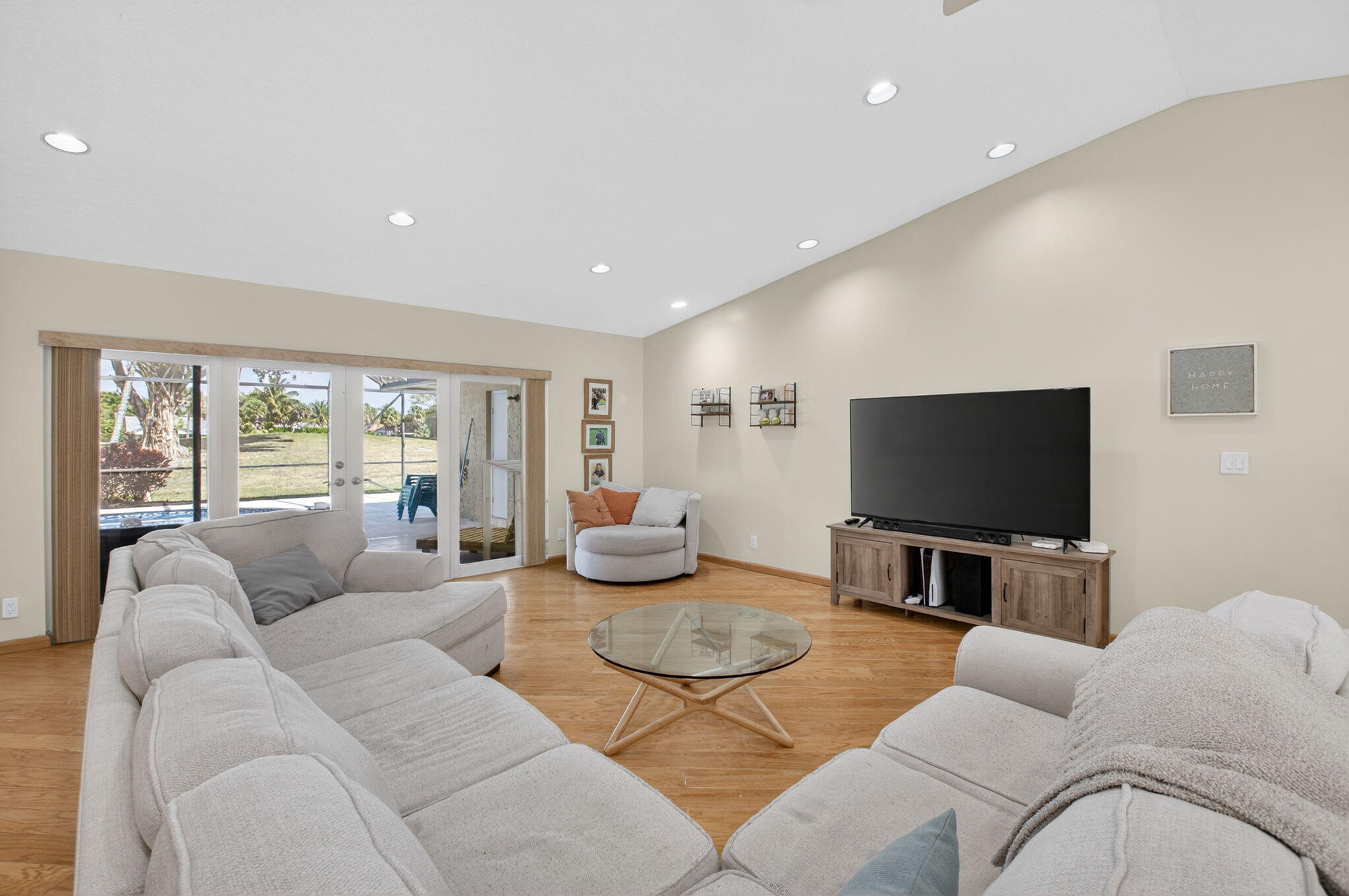 10185 Harbourtown Court Boca Raton, FL 33498 - Photo 9 of 54 9-web-or-mls-DSC_8858