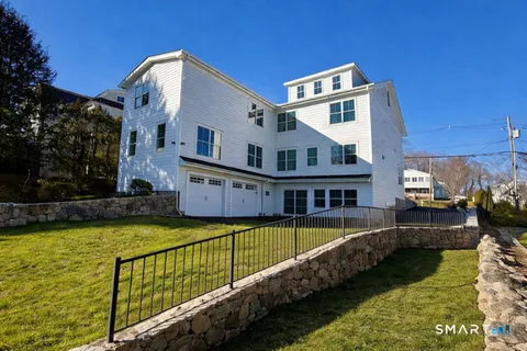 $3,995,000 | 119 Harrison Avenue, New Canaan, CT 06840