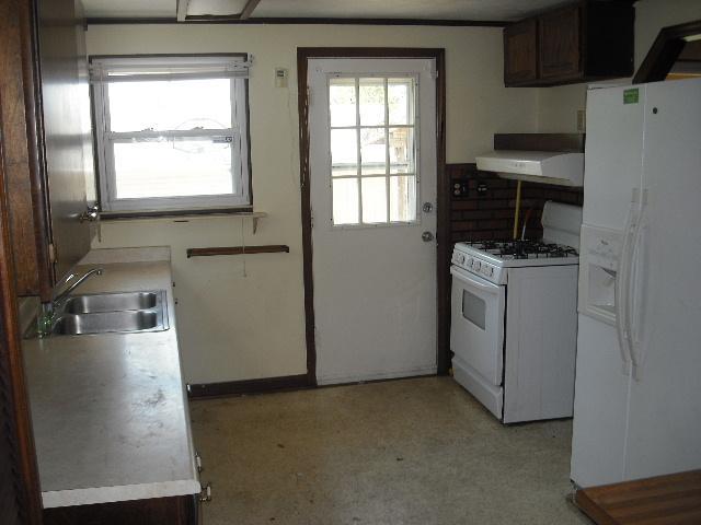 3871 Lynward Road Columbus, OH 43228 - Photo 4 of 7 Gallery Image 4