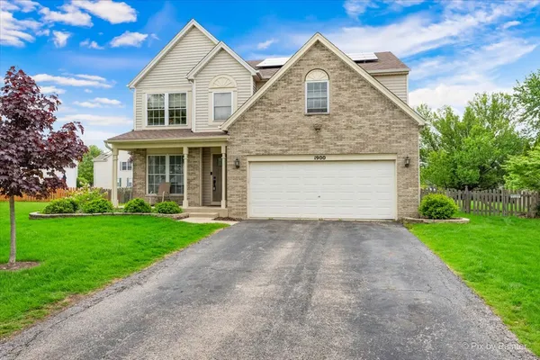 $425,000 | 1900 Mayfield Court, Romeoville, IL 60446