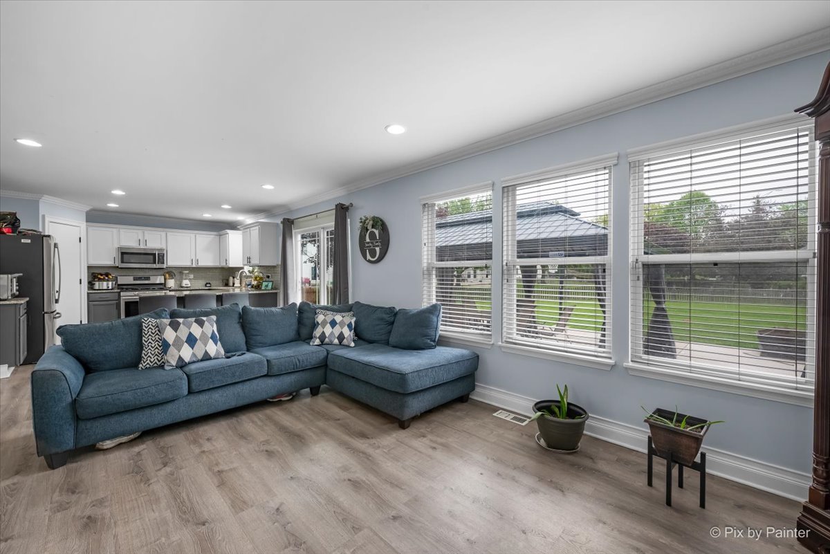 1900 Mayfield Court Romeoville, IL 60446 - Photo 13 of 58