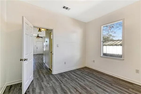 $1,350 | 923 Rupp Street, Gretna, LA 70053