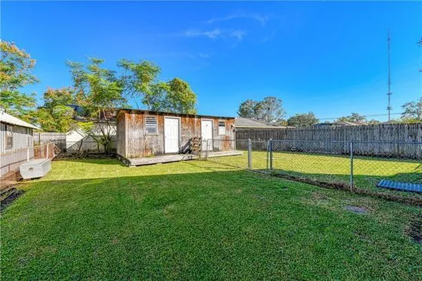 $1,350 | 923 Rupp Street, Gretna, LA 70053