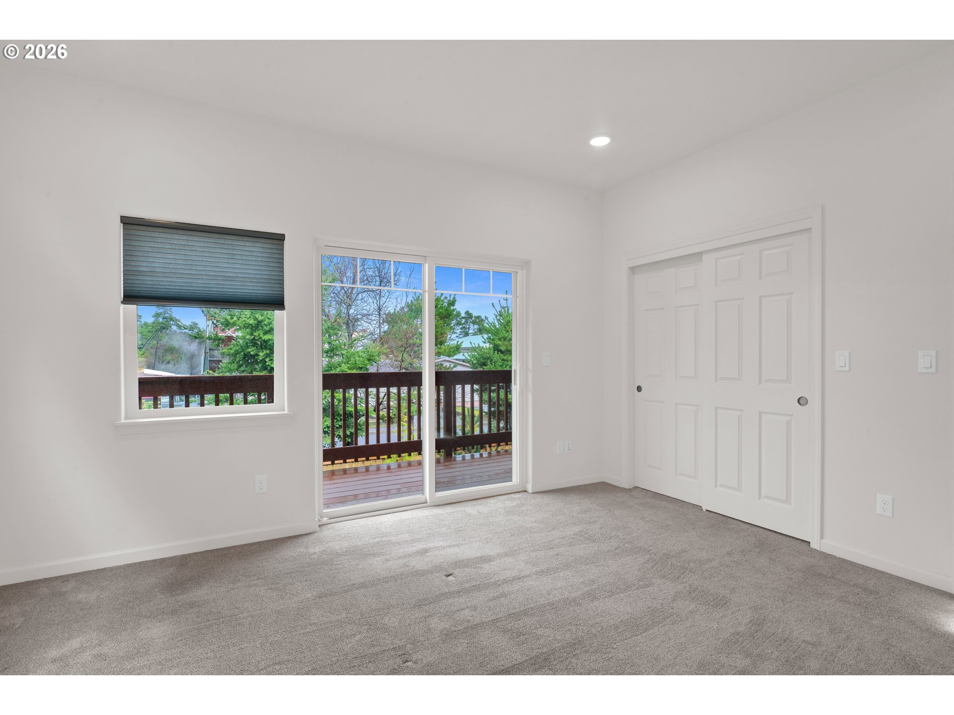 1690 32nd Street Florence, OR 97439 - Photo 20 of 36 Bedroom, Primary