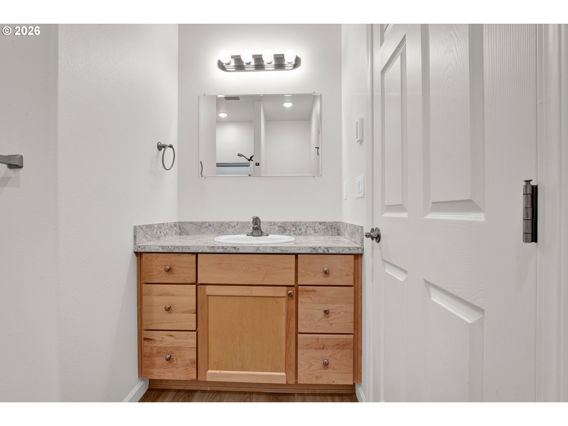 1690 32nd Street Florence, OR 97439 - Photo 24 of 36 Attached Bathroom #1