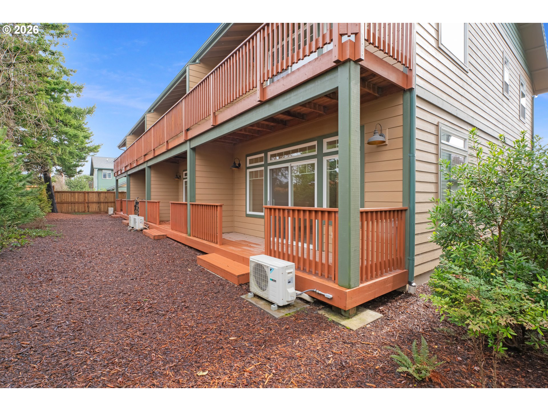 1690 32nd Street Florence, OR 97439 - Photo 32 of 36 Deck