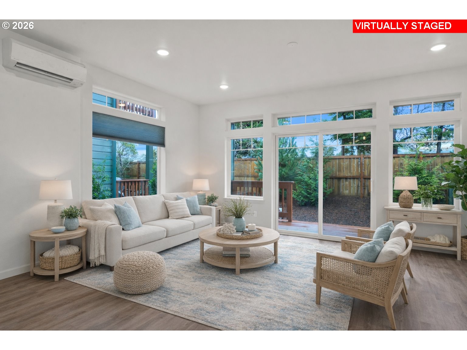 1690 32nd Street Florence, OR 97439 - Photo 4 of 36 Great Room