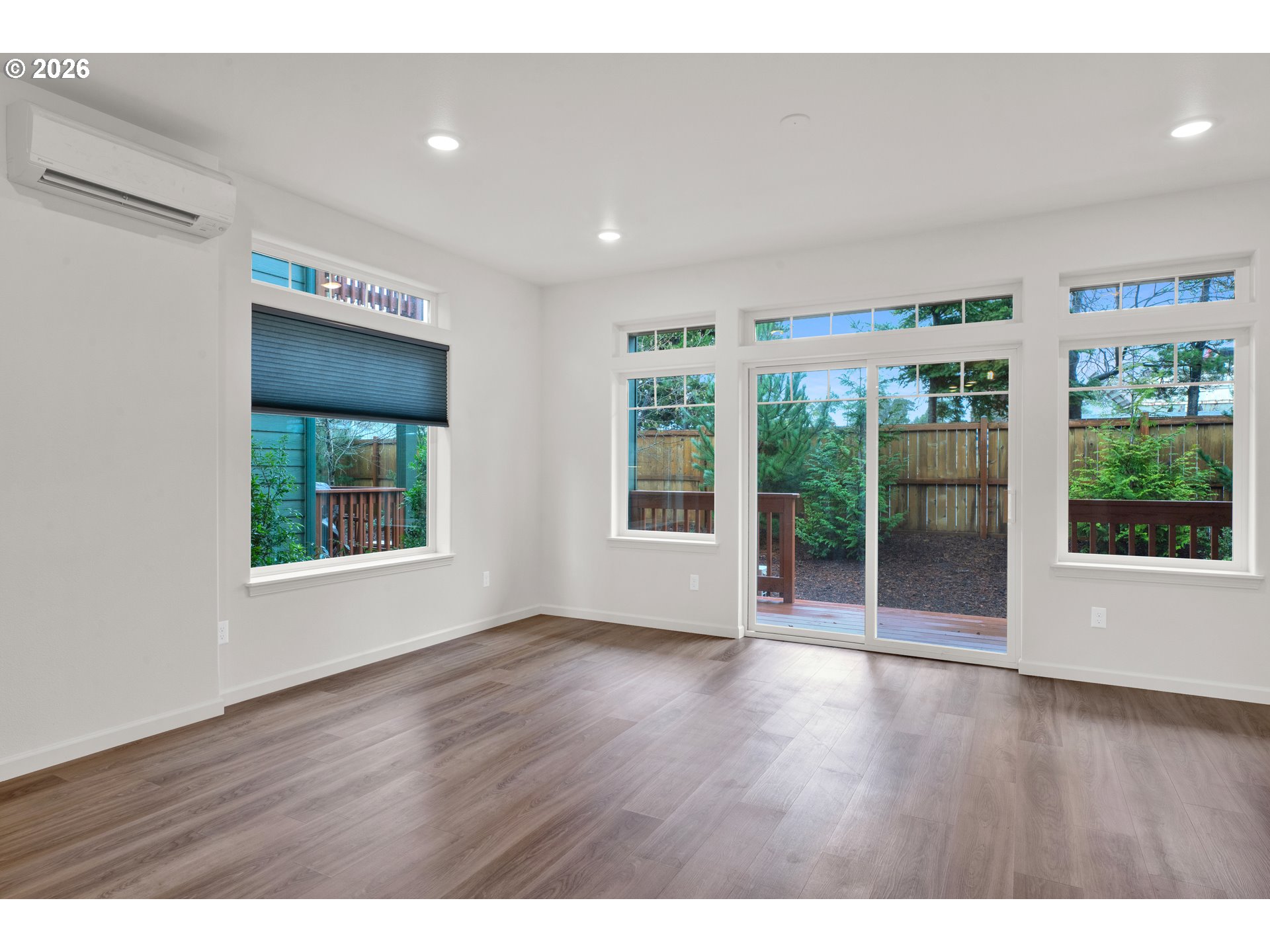 1690 32nd Street Florence, OR 97439 - Photo 5 of 36 Great Room