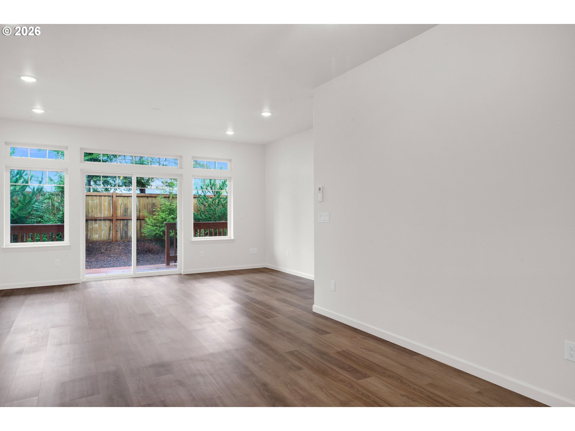 1690 32nd Street Florence, OR 97439 - Photo 6 of 36 Great Room