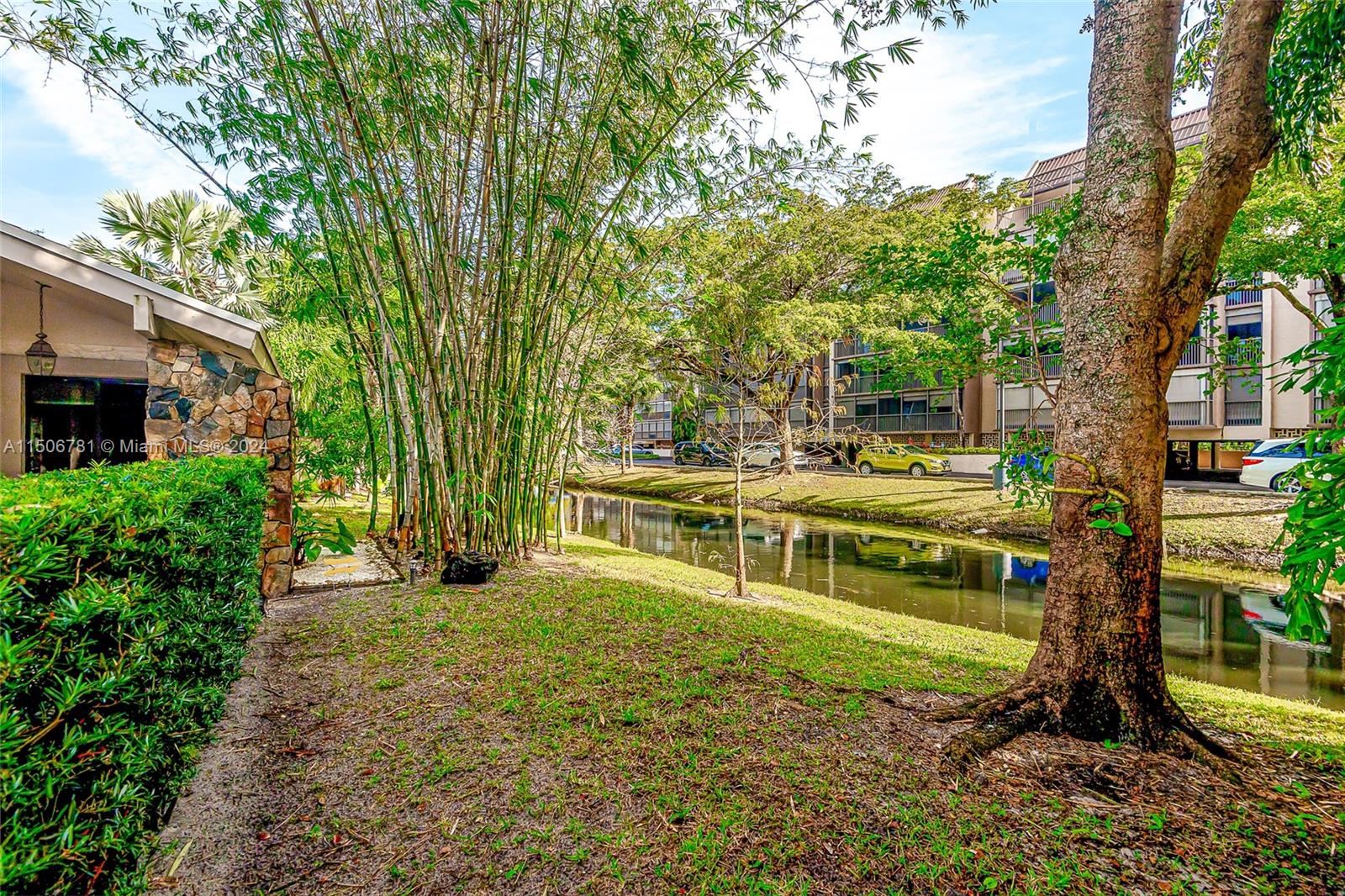 20 Boxwood Road Hollywood, FL 33021 - Photo 34 of 42 Gallery Image 34
