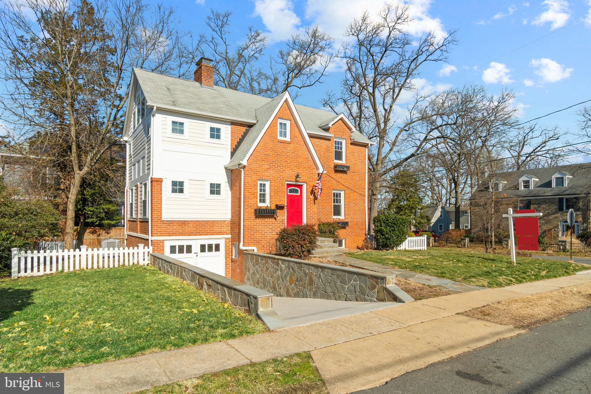 3001 2nd Road North Arlington, VA 22201 - Photo 2 of 36 Amazing curb appeal!