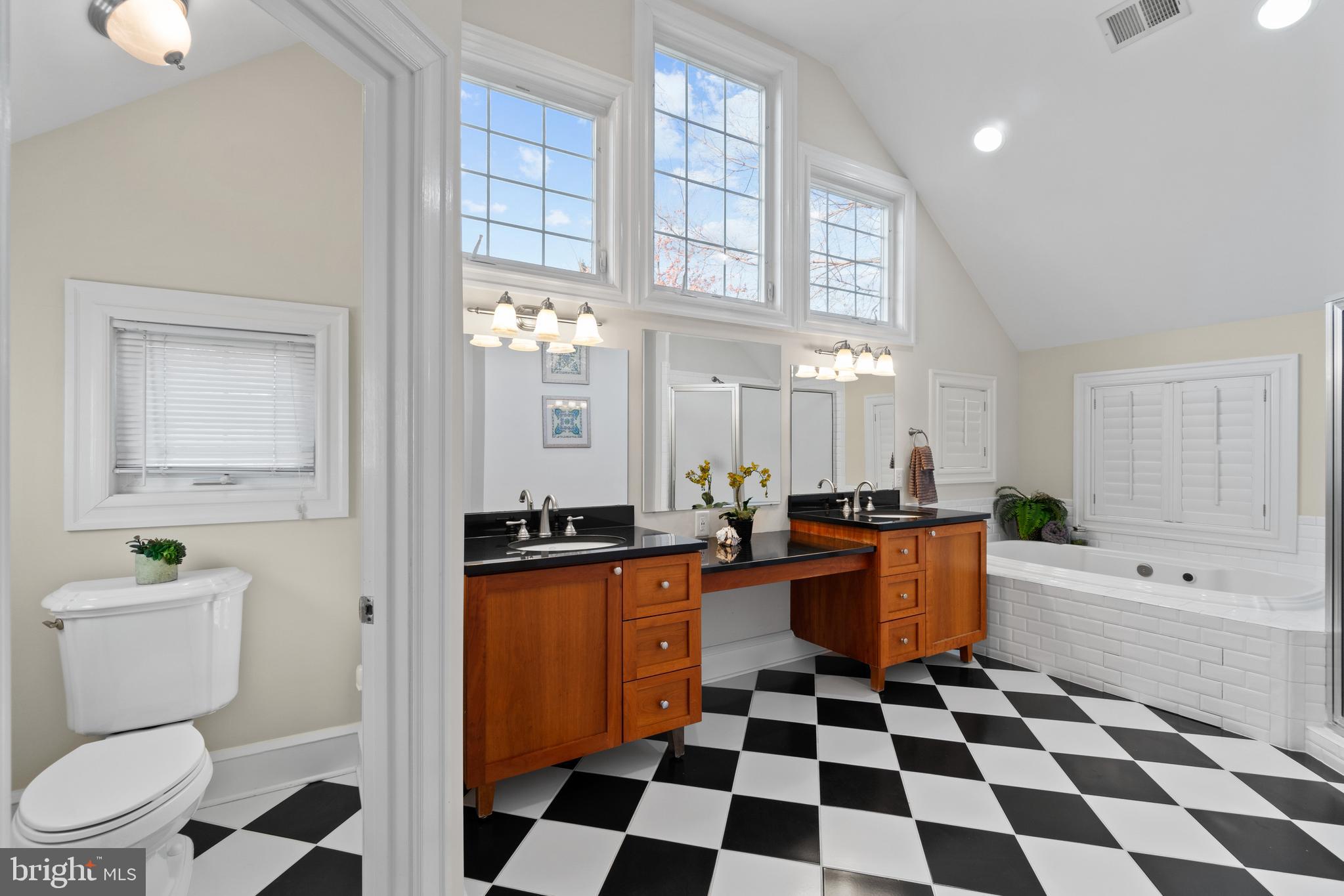 3001 2nd Road North Arlington, VA 22201 - Photo 20 of 36