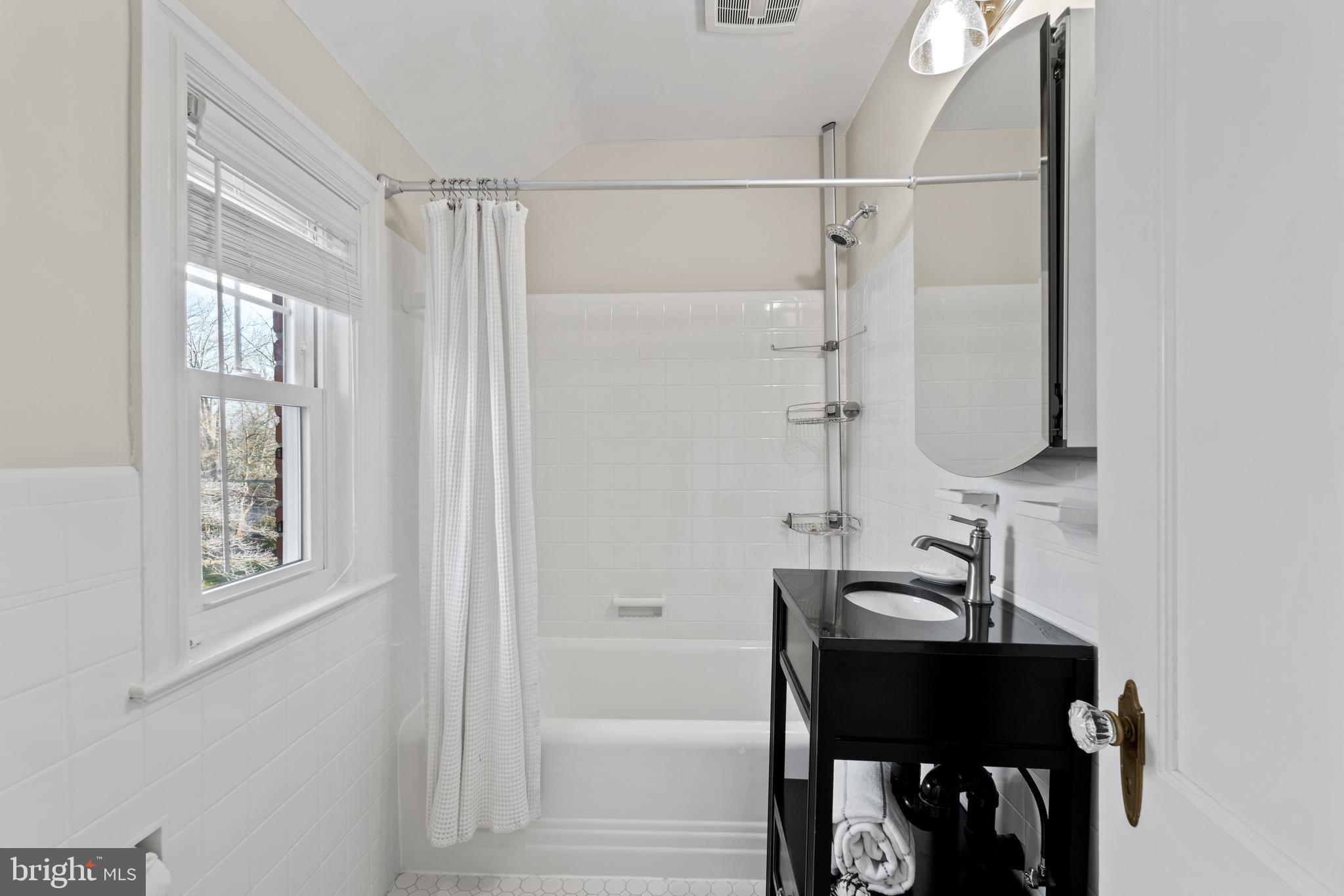 3001 2nd Road North Arlington, VA 22201 - Photo 24 of 36