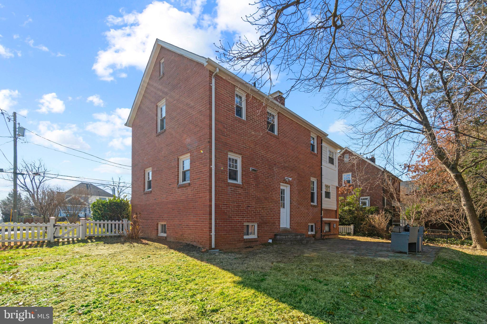 3001 2nd Road North Arlington, VA 22201 - Photo 34 of 36